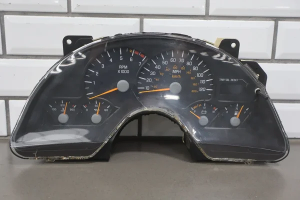 2001 Pontiac Firebird 3.8L 3800 Speedometer 111152 Miles