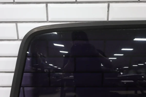 57_c817fa1f-1343-4d21-b1ac-689ccde8f3a6 (1) 87-91 Ford F-150/F250/F350 Extended Cab Back Window Glass OEM