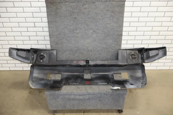 57_ce312ed8-fb6a-4eda-8ab9-a3b16490e6e7 2003-2009 Hummer H2 Front Bumper Assembly W/ Fog Lamps & End Caps