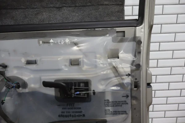 57_cf334592-b923-4fc0-a41c-d3b41bab37f6 99-07 Chevy GMC Truck SUV GMT800 Right Front Door