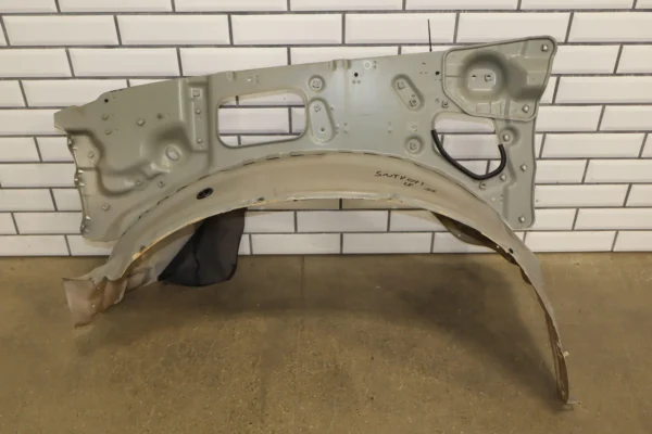 57_d5ac3ca1-a5fc-496e-bc4c-f0d133e604f2 1995 Buick Roadmaster Left Front Inner Fender Liner OEM