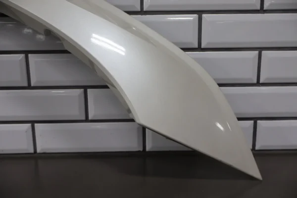 57_d772bc87-f48a-4a9a-8e9b-d05f22c92518 2006 Cadillac Escalade Right Front Fender Flare