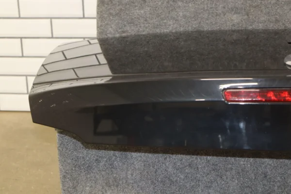 57_d801a9e7-eb89-423b-98f9-1b194a0a1a4e 2018 Fiat 124 Spider OEM Trunk / Decklid (Forte Black Metallic PXC)