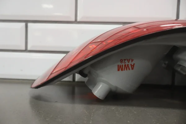 57_e35de793-7e4d-4b32-9531-613b6058740f 2004 Pontiac GTO Right Tail Light 92146793 OEM