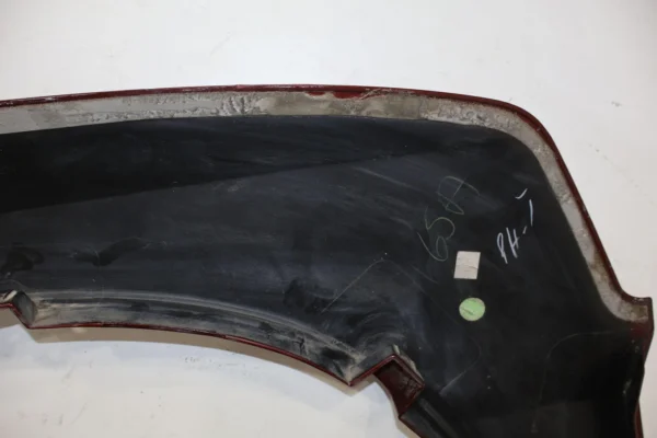 57_e6744001-3bf9-4ff7-b392-d7f1fbc4ba80 02-06 Cadillac Escalade Front Right RH OEM Fender Flare Moulding (Redfire 72U)