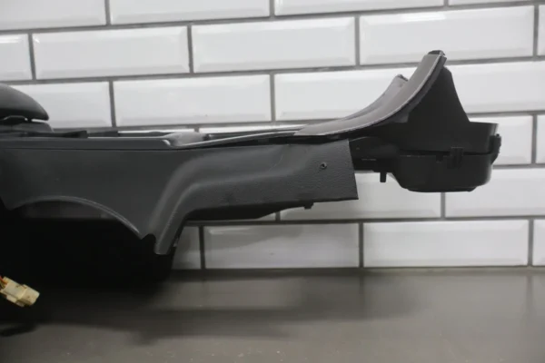 57_e87d6582-eff8-4b68-9a07-83ad9a751842 2004-2006 Pontiac GTO - Centre Console Shifter Bezel W/ Window Switch