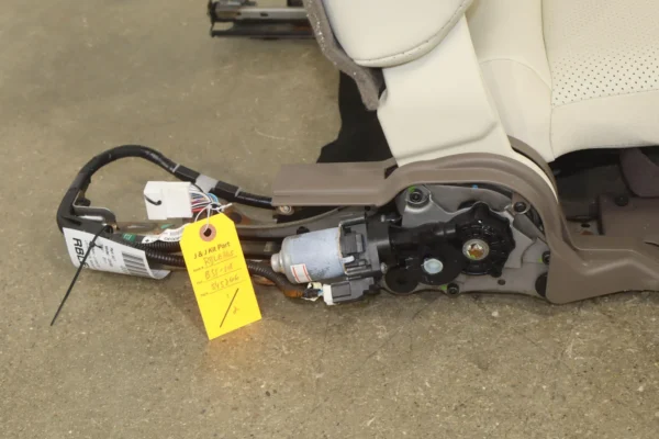 57_eb551761-1667-45d3-9be8-3d0d0f416f26 10-13 Lexus GX460 Pair LH&RH Leather Rear 3rd Row Seats Manual Folding