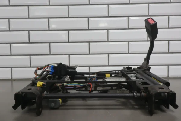 57_ee22a7bf-9506-4340-bb28-cae48fa548a9 2004-2006 Pontiac GTO Passenger Power Seat Track OEM