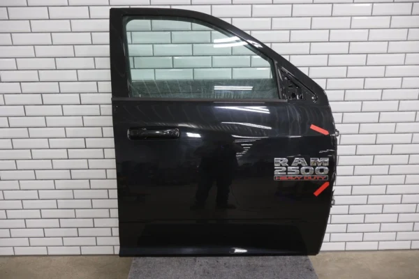 57_f304c3a9-a2a4-417e-b116-5846e90fc625 10-18 Ram 2500 4th Gen Mega Cab Front Right RH Door (Brilliant Black PXR)