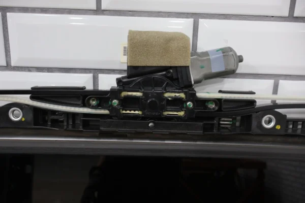 57_f73f6485-f14f-467a-9afa-7f9f4d4c0306 16-19 Lexus GX460 Sunroof With Glass/ Motor/ Tracks/ Frame (Tested)