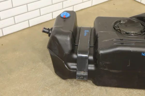 57_f9c69a4b-765d-455e-a3a3-927d15679fa7 04-08 Hummer H2 OEM 32 Gallon Gasoline Fuel Tank (No Pump)