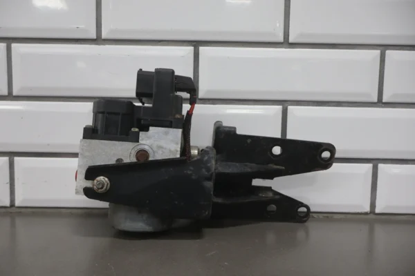 57_fa48ef4c-2148-4728-b352-cd5076a262be 2000 Pontiac Firebird ABS Brake Unit OEM
