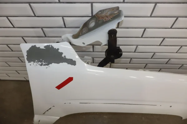57_fbe8b669-5035-4dff-854d-68882bf0ac96 99-06 Chevy Silverado/Tahoe/Suburban Passenger Right Fender (Summit White 50U)