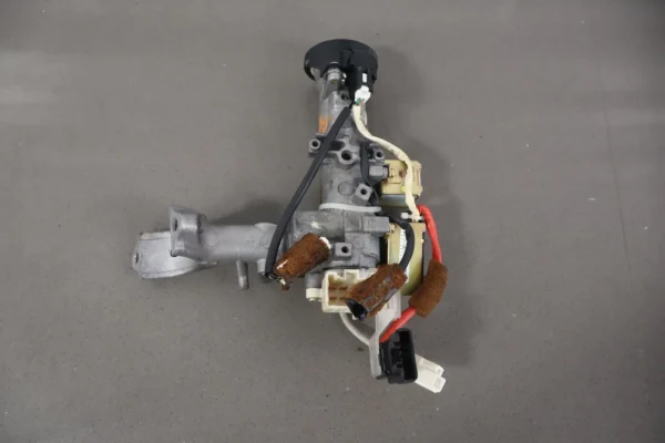 57_fc7c70ef-3652-4582-b684-b3430006f8b1 2001 Lexus LX470 L Engine Computer/ ECU
