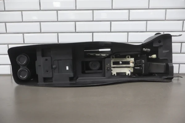 57_ff1b8534-3555-4330-becb-328ae96ec44a 1997-2002 Pontiac Firebird- Centre Console, W/ Lid Automatic Transmission