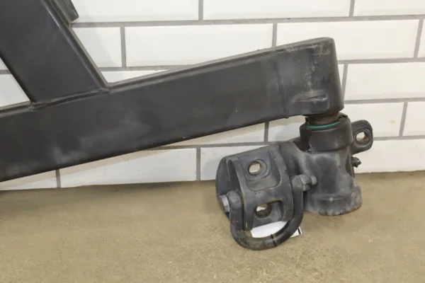 Hummer H2 SUV OEM Exterior Spare Tire Carrier W/Tow Hooks