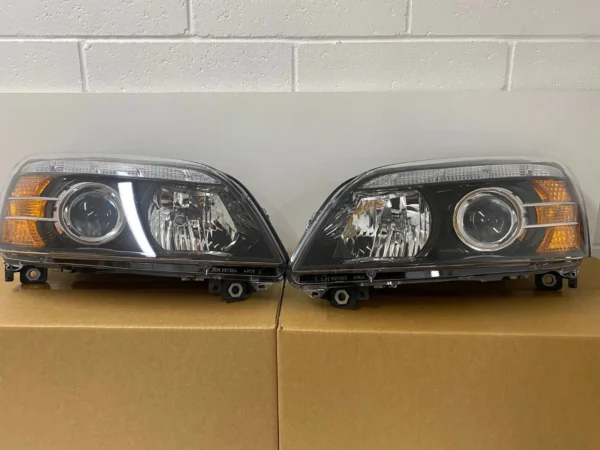 s-l1600 (16) New Genuine Chevrolet Caprice Includes PPV Pair of Headlamps