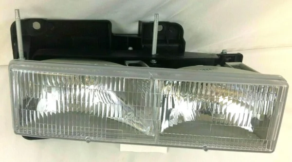 s-l1600 (33) Chevrolet Silverado C/K GMC Sierra front left & right Headlight set of 2 OEM