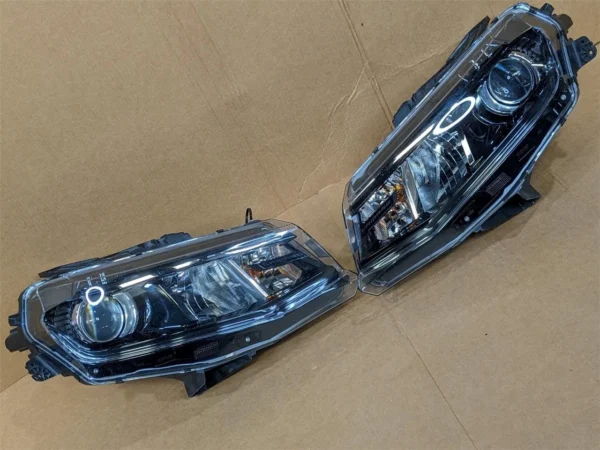 s-l1600 (4) Set of LH and RH OEM Genuine 2016-2018 Chevrolet Camaro LS Headlights