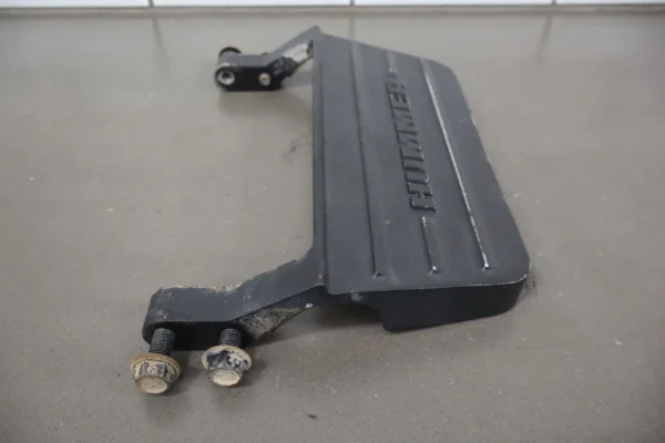 web_29beb30d-ea01-4185-907e-dcc7629982c1 03-09 Hummer H2 SUV Set of 4 Special Edition (WS2) Running Board Step Plates