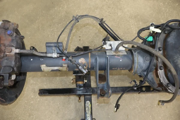 web_49db571e-f35e-4091-8d04-b3487e2f581c 2011-2012 Ford F-250 Super Duty Rear Axle Assembly BC3Z4010B OEM 3.73 E-locker