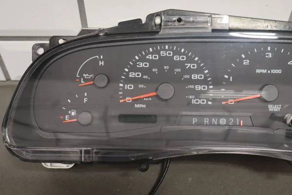 web_502cb250-5bdc-4b17-bbc4-a7bd8db0089f 02-03 Ford Excursion OEM Speedometer Cluster Assembly 161K 2C3F-10849-FK