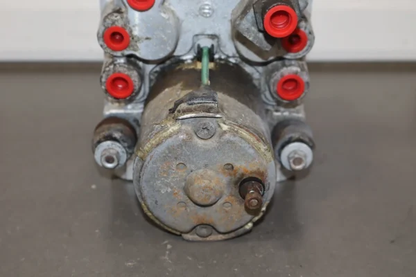 web_7a6d6f50-14eb-4806-aec6-9ddd2436fafe 1998 Chevrolet Corvette ABS Brake Unit 09367071 OEM