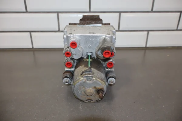 web_8022f838-f130-4b56-8991-e2f5eba55597 (1) 1998 Chevrolet Corvette ABS Brake Unit 09367071 OEM