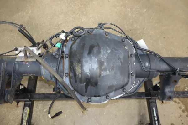 web_99d90d6f-f0a4-4e93-bf4f-0076d9d70a7b 2011-2012 Ford F-250 Super Duty Rear Axle Assembly BC3Z4010B OEM 3.73 E-locker