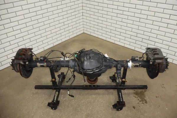 web_af0a29b8-2f92-4a62-bb02-9c602edea0e4 2011-2012 Ford F-250 Super Duty Rear Axle Assembly BC3Z4010B OEM 3.73 E-locker