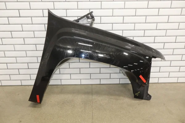 web_df8d521f-8149-4ff0-a90f-04217f84c8bc 2007-2013 Chevy Silverado Passenger Right Front Fender (Black 41U)