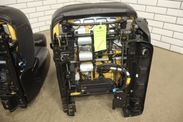 2012 GMC Yukon Pair Front Seats OEM