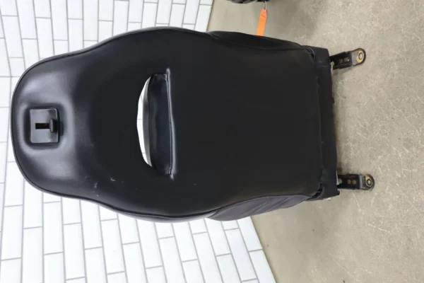 57_502fb02c-f649-4b87-a9c3-502ca465adda 1997-2004 C5 Corvette Pair of Powery Memory Leather Bucket Seats
