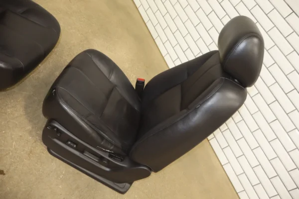2012 GMC Yukon Pair Front Seats OEM