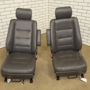 web_1306d437-40f5-4af7-a3fa-9c8124a9c2df 1999 Isuzu Trooper Limited Leather Seats Set