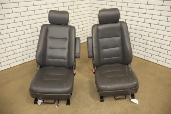web_1306d437-40f5-4af7-a3fa-9c8124a9c2df 1999 Isuzu Trooper Limited Leather Seats Set