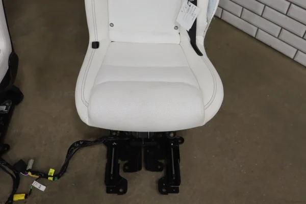 web_439f45cd-dbe4-44e8-9c7c-ba4b40a9af19 2016-2020 Tesla Model X White Leather Seat Set 6 Seat OEM