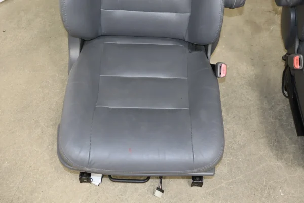 web_54f23ece-b01c-493f-90db-a2f718207469 1999 Isuzu Trooper Limited Leather Seats Set