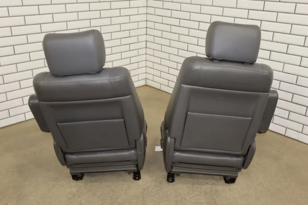 web_608c50fc-0c4e-46e7-ad10-055bcf2fb6b7 1999 Isuzu Trooper Limited Leather Seats Set