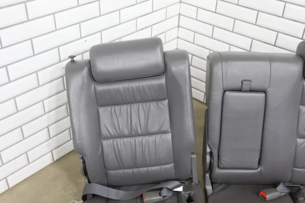 web_cfb9ecd9-76ff-467a-8f70-063e22772999 1999 Isuzu Trooper Limited Leather Seats Set