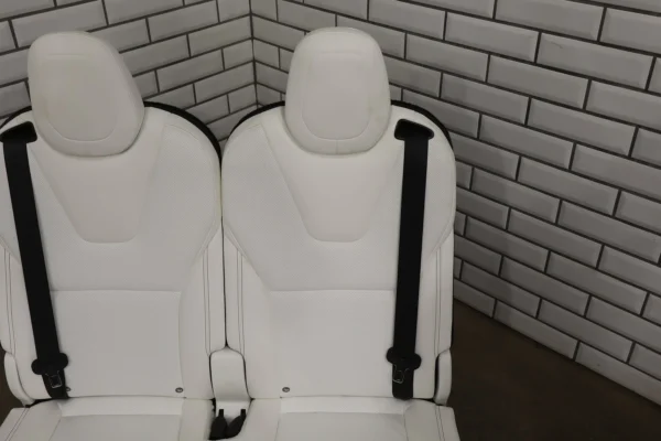 web_ddea7f2f-2006-4eb0-8910-70f070eb7215 2016-2020 Tesla Model X White Leather Seat Set 6 Seat OEM